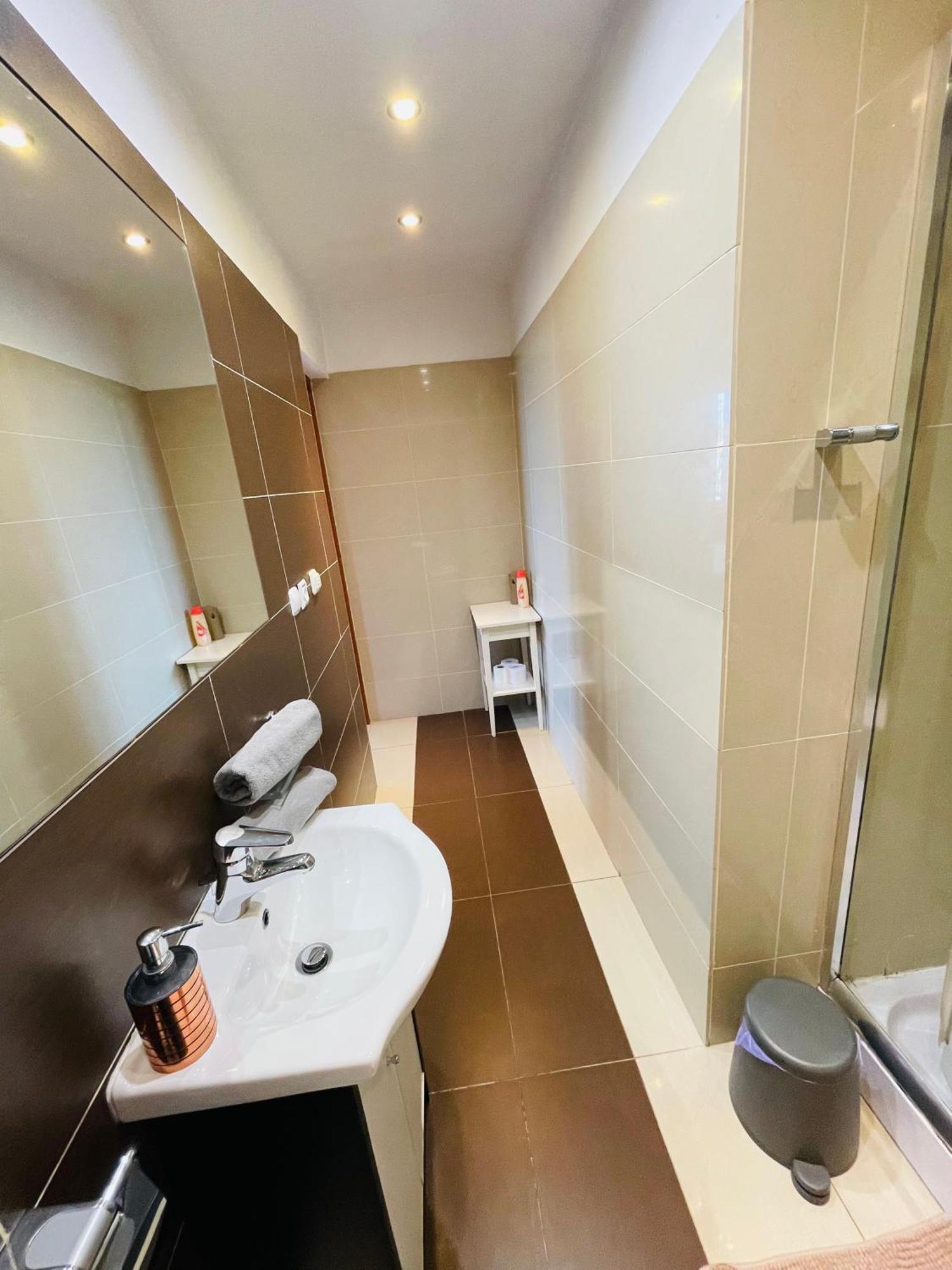 Noclegi Airportpark Privatunterkunft *