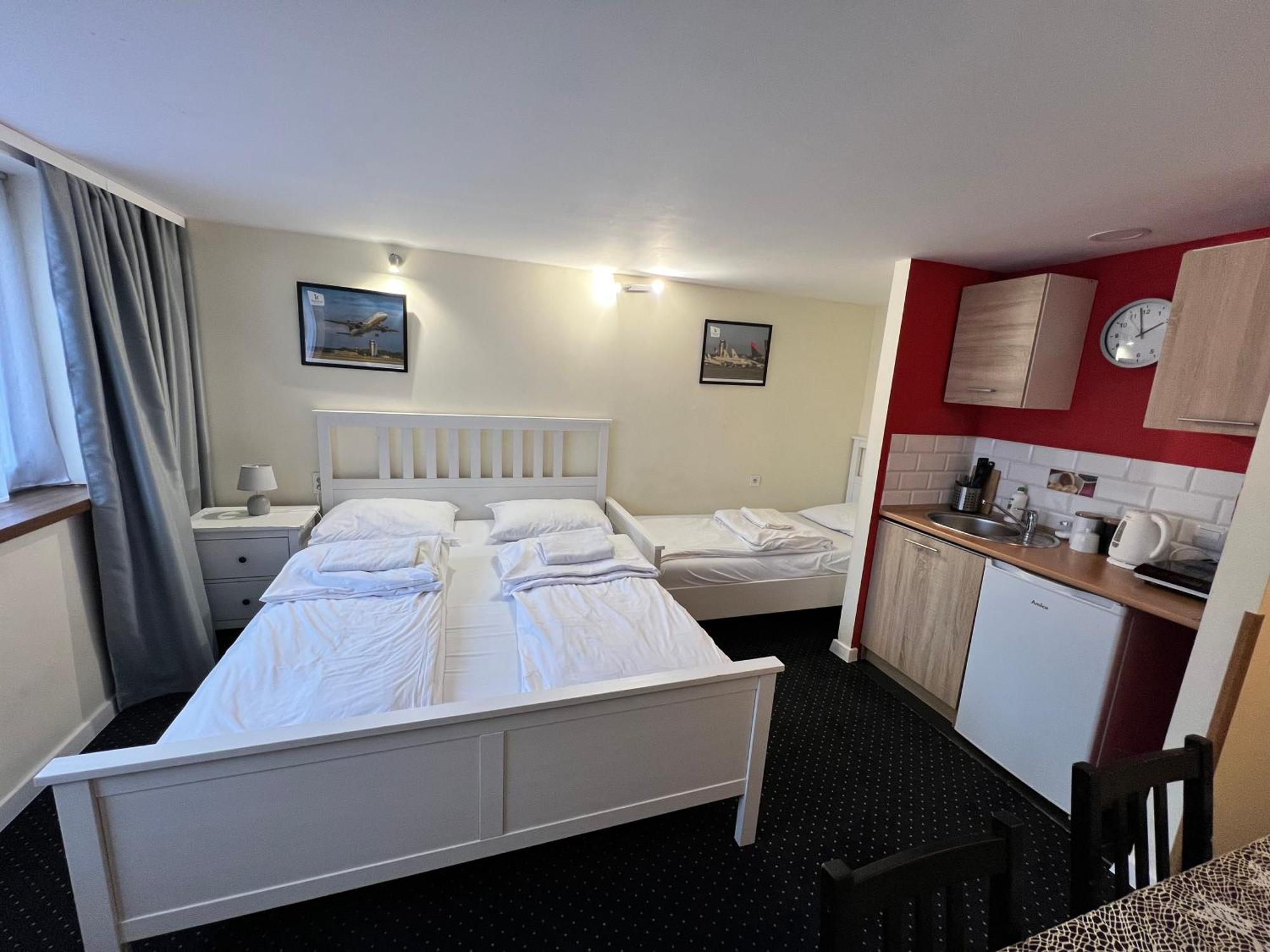 Noclegi Airportpark Privatunterkunft Pyrzowice