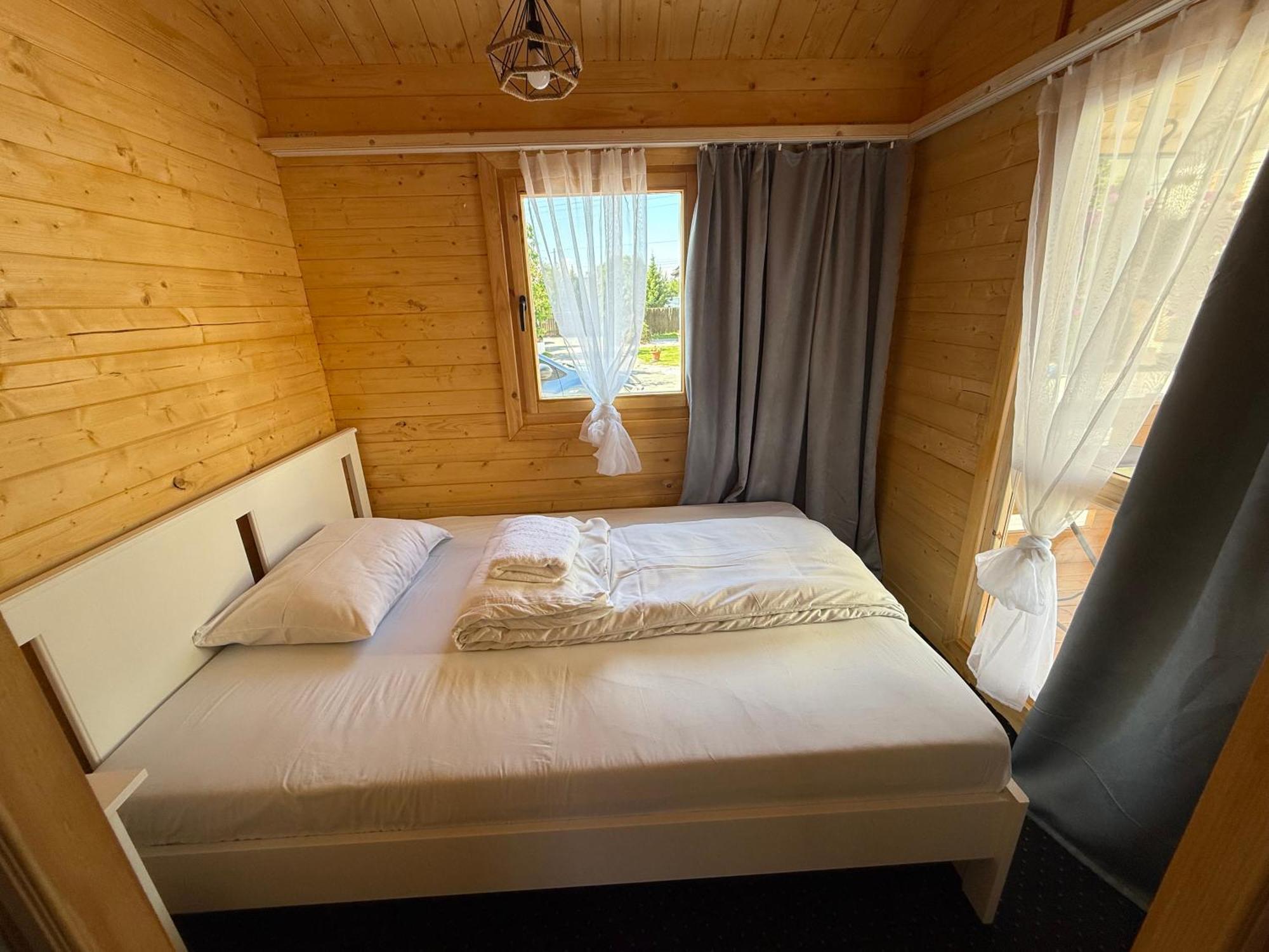 Privatunterkunft Noclegi Airportpark Pyrzowice